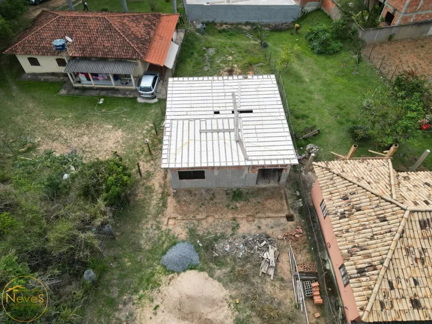 Foto 4 de Casa com 2 quartos à venda, 80m2 em Paty Do Alferes - RJ