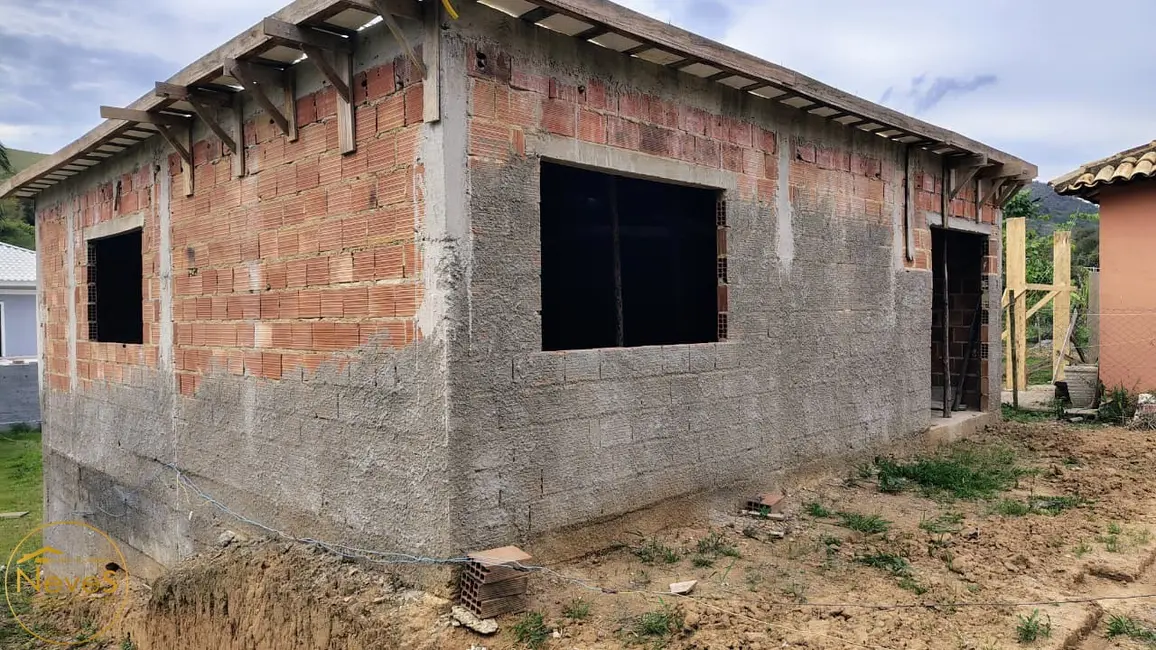 Foto 1 de Casa com 2 quartos à venda, 80m2 em Paty Do Alferes - RJ