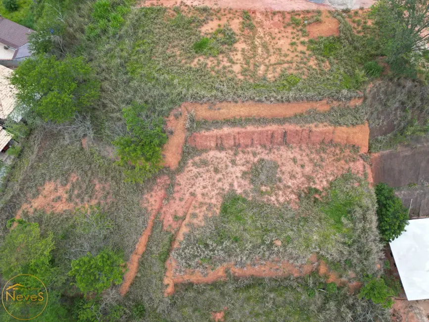 Foto 2 de Terreno / Lote à venda, 1000m2 em Paty Do Alferes - RJ