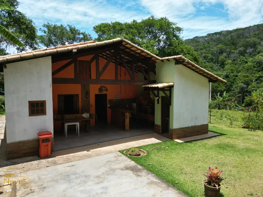 Foto 1 de Casa com 3 quartos à venda, 200m2 em Paty Do Alferes - RJ