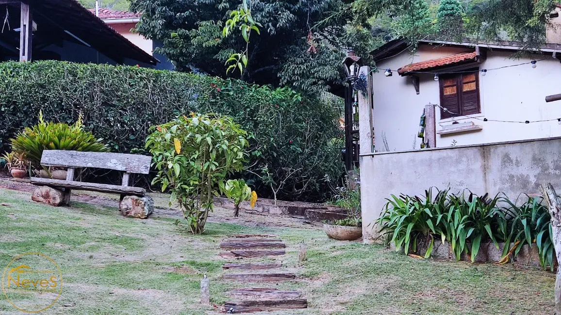 Foto 9 de Casa com 4 quartos à venda, 210m2 em Paty Do Alferes - RJ