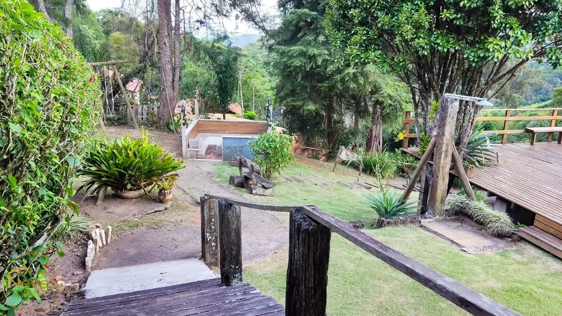 Foto 7 de Casa com 4 quartos à venda, 210m2 em Paty Do Alferes - RJ