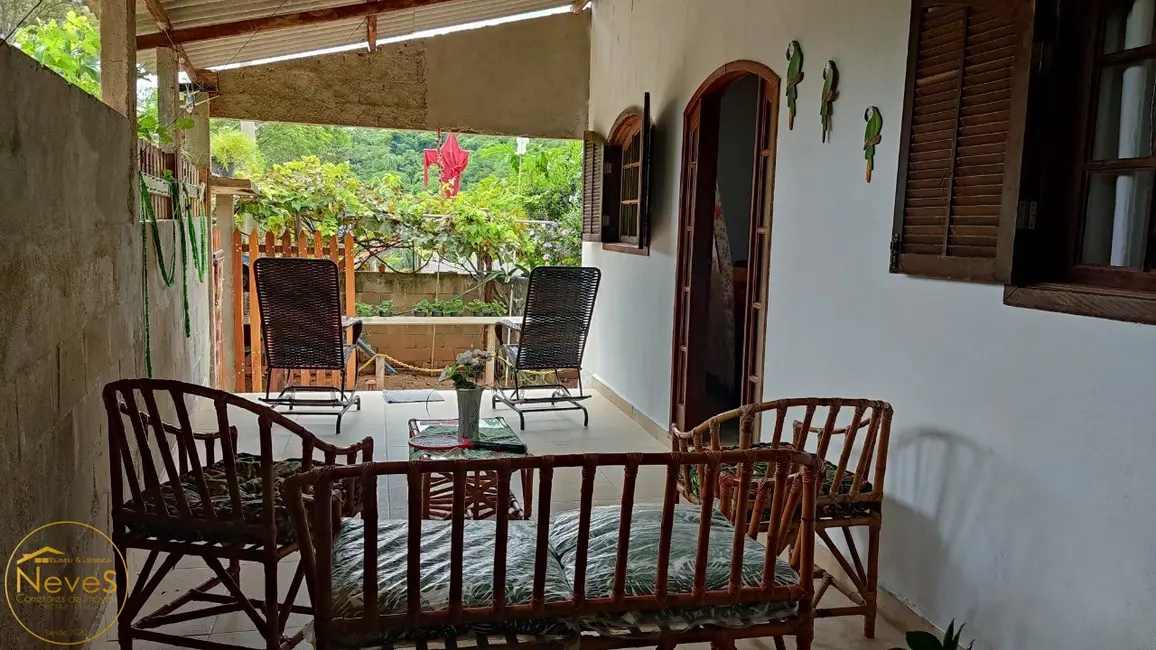 Foto 3 de Casa com 2 quartos à venda, 72m2 em Paty Do Alferes - RJ