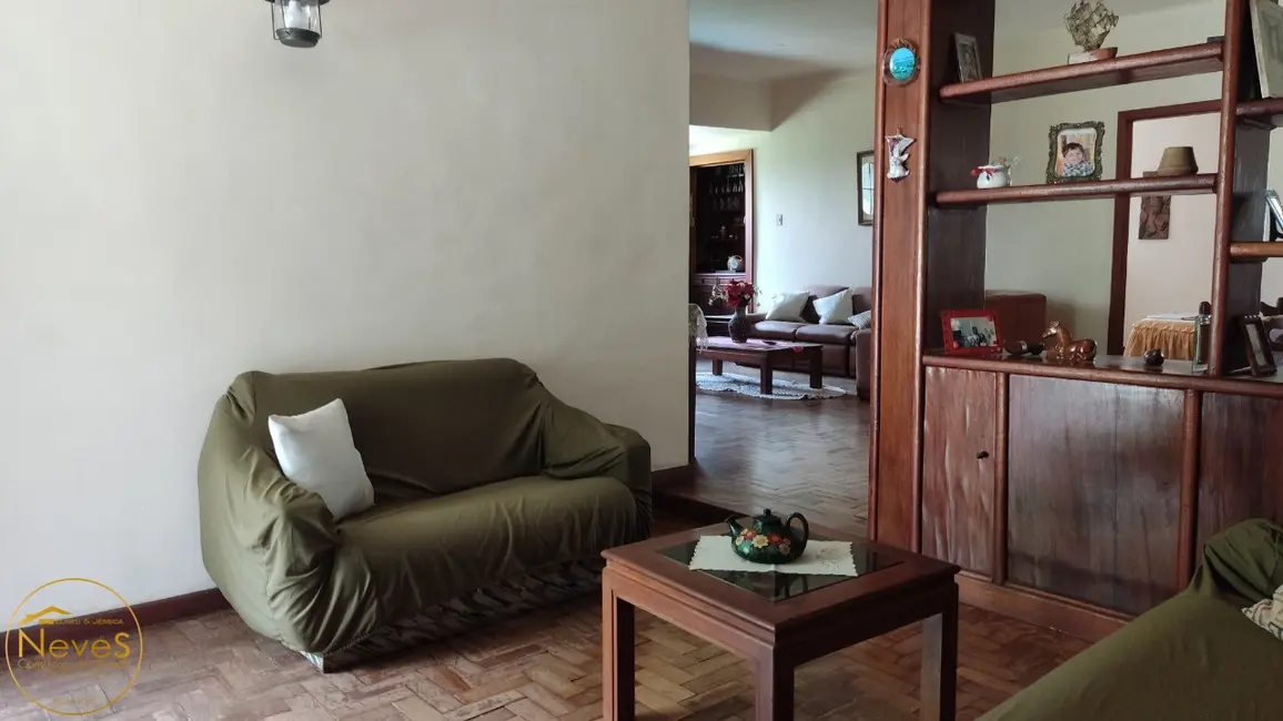 Foto 9 de Casa com 5 quartos à venda, 300m2 em Miguel Pereira - RJ