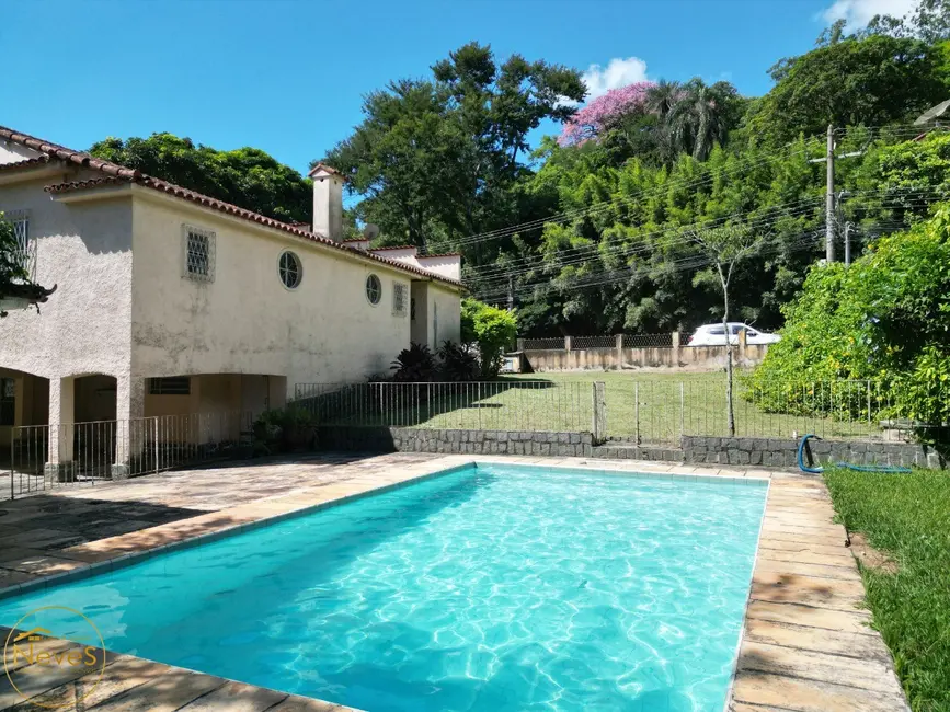 Foto 6 de Casa com 5 quartos à venda, 300m2 em Miguel Pereira - RJ