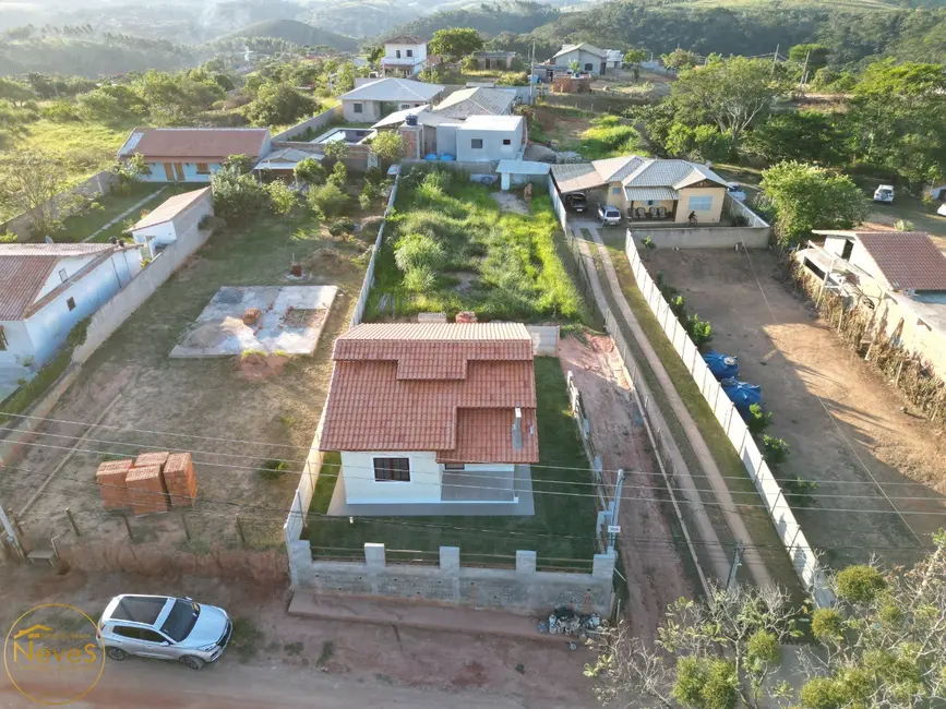 Foto 1 de Casa com 2 quartos à venda, 63m2 em Paty Do Alferes - RJ