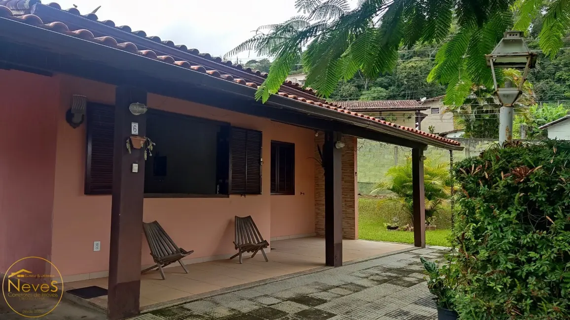 Foto 3 de Casa com 2 quartos à venda, 120m2 em Miguel Pereira - RJ