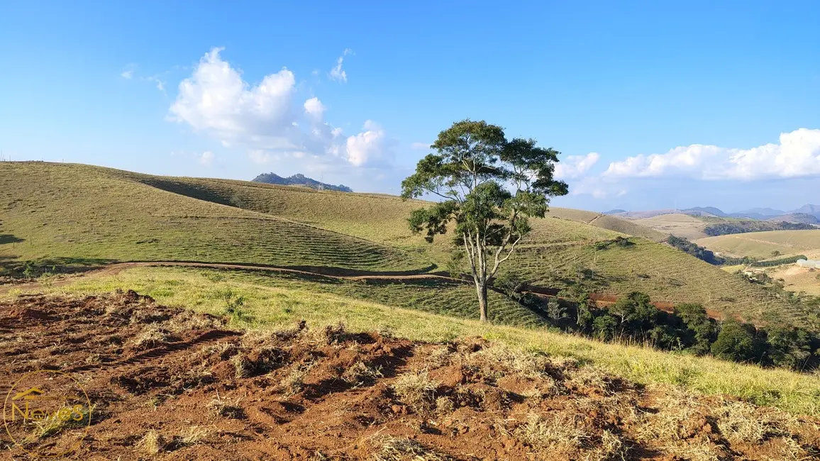 Foto 4 de Terreno / Lote à venda, 121000m2 em Paty Do Alferes - RJ