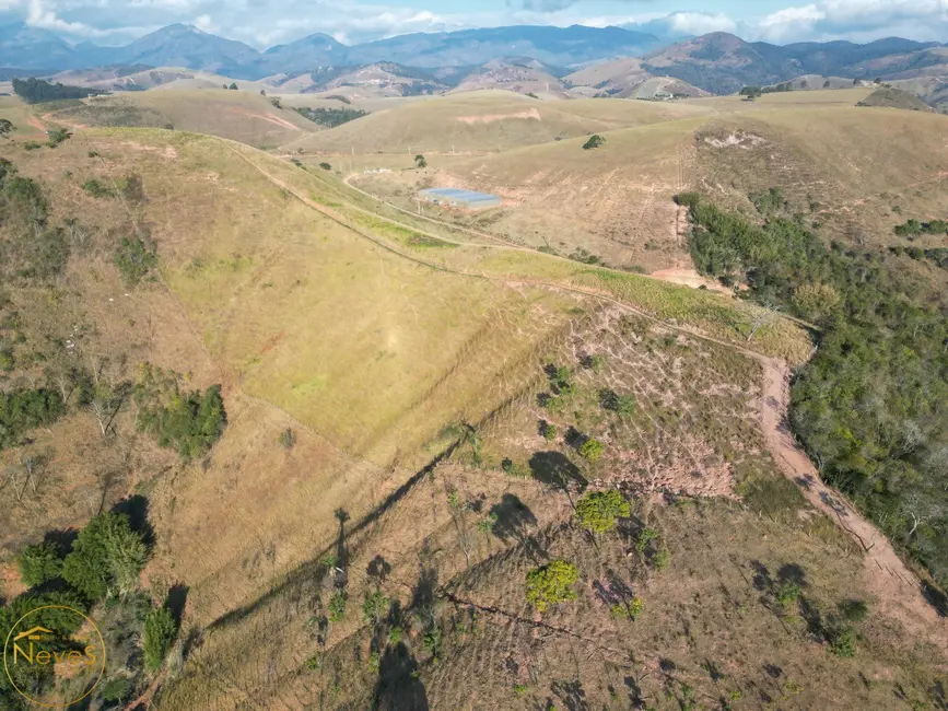 Foto 5 de Terreno / Lote à venda, 121000m2 em Paty Do Alferes - RJ