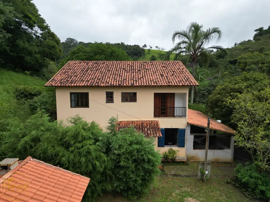 Foto 1 de Sítio / Rancho com 7 quartos à venda, 337m2 em Paty Do Alferes - RJ