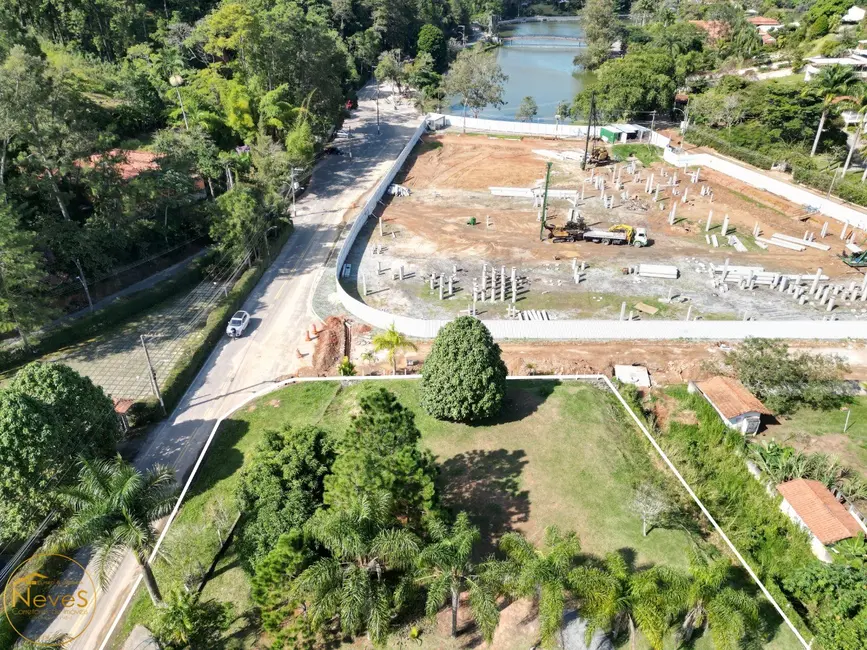 Foto 1 de Terreno / Lote à venda, 1419m2 em Miguel Pereira - RJ