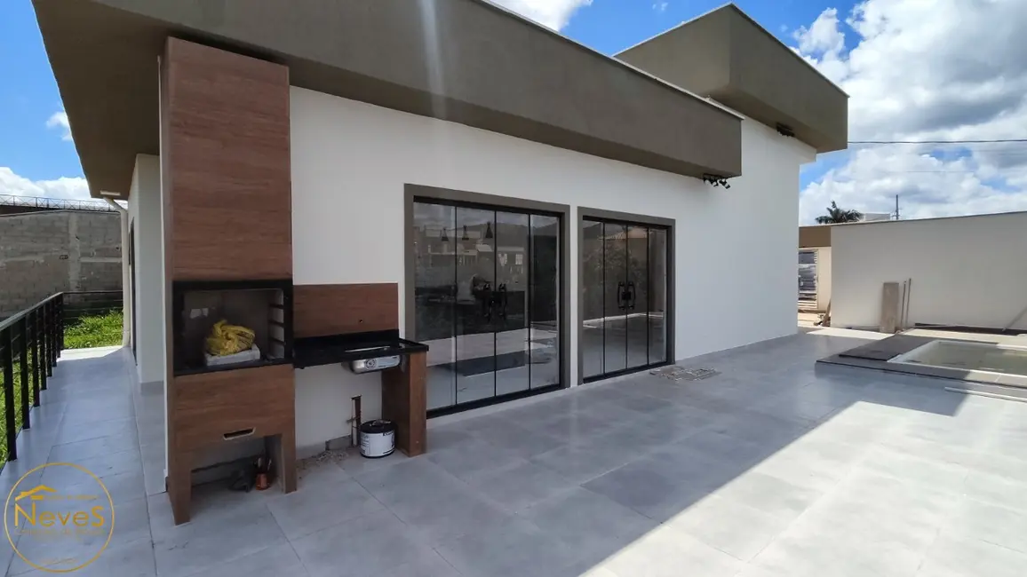 Foto 3 de Casa com 3 quartos à venda, 128m2 em Paty Do Alferes - RJ