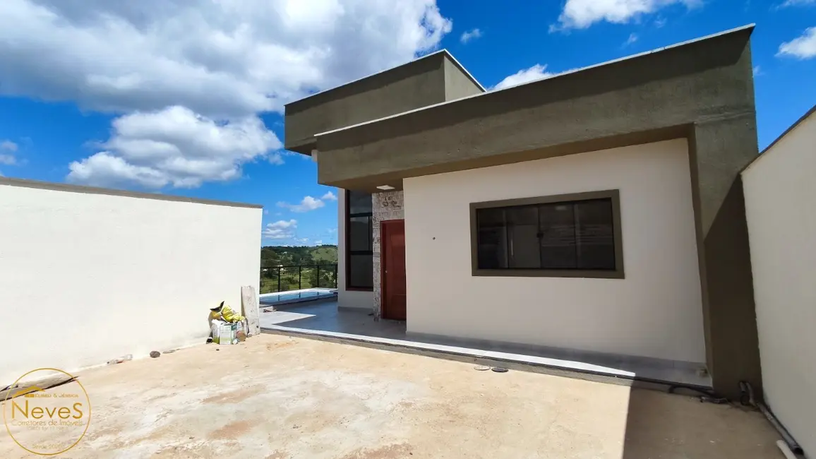 Foto 2 de Casa com 3 quartos à venda, 128m2 em Paty Do Alferes - RJ