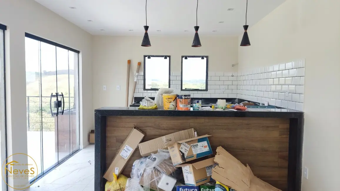 Foto 9 de Casa com 3 quartos à venda, 128m2 em Paty Do Alferes - RJ