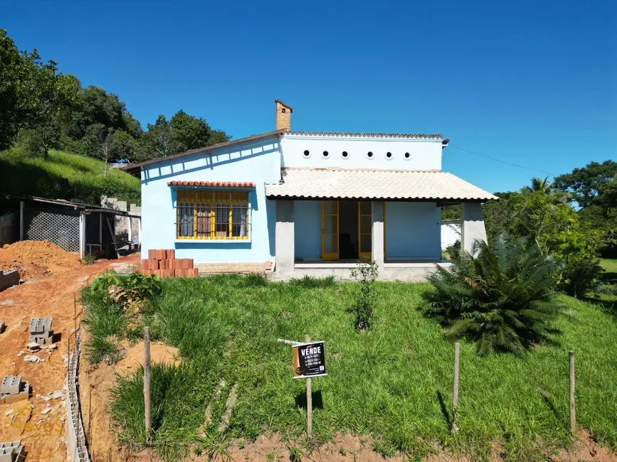 Foto 2 de Casa com 5 quartos à venda, 200m2 em Paty Do Alferes - RJ
