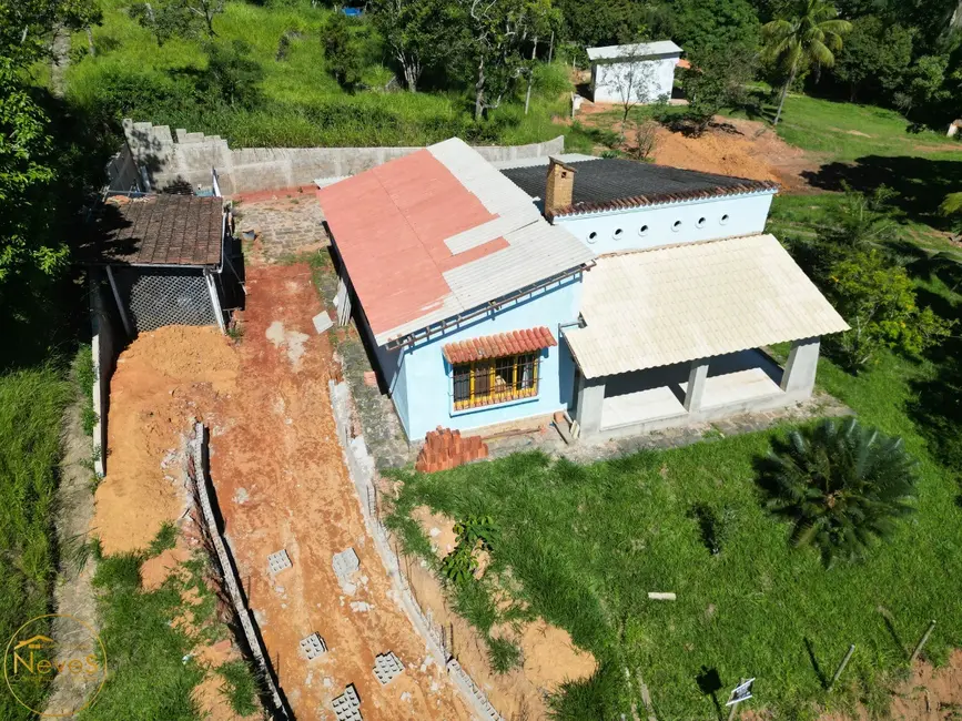 Foto 4 de Casa com 5 quartos à venda, 200m2 em Paty Do Alferes - RJ