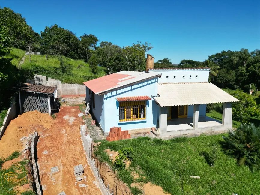 Foto 3 de Casa com 5 quartos à venda, 200m2 em Paty Do Alferes - RJ