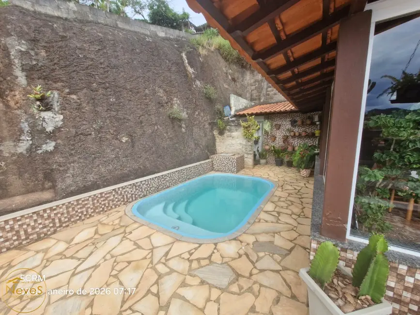 Foto 9 de Casa com 2 quartos à venda, 209m2 em Miguel Pereira - RJ