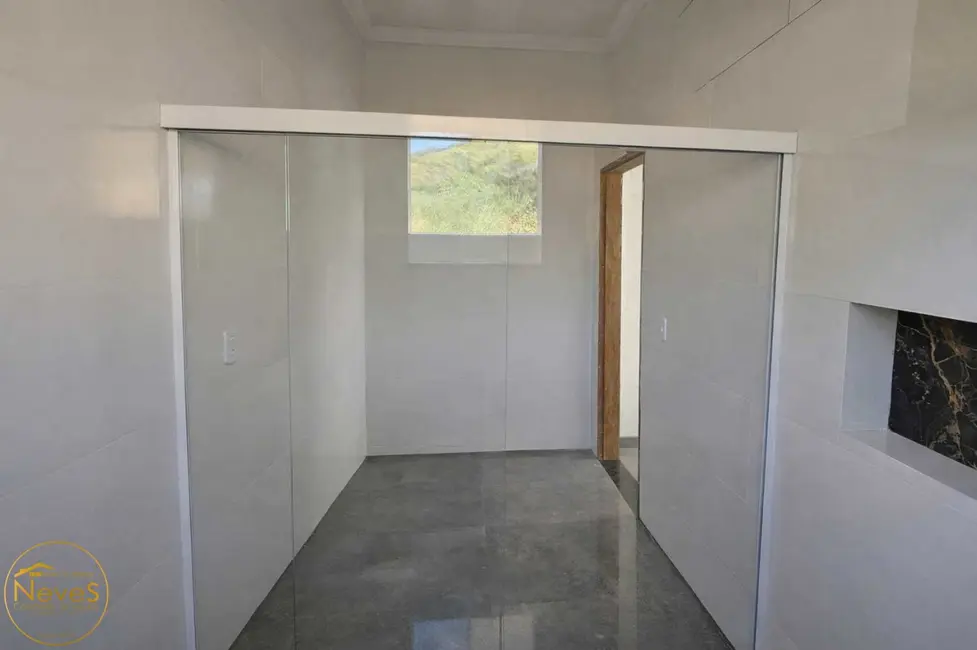 Foto 6 de Casa com 2 quartos à venda, 85m2 em Paty Do Alferes - RJ