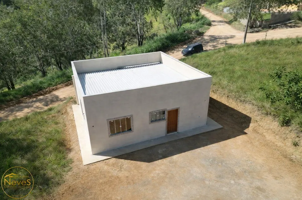 Foto 4 de Casa com 2 quartos à venda, 78m2 em Paty Do Alferes - RJ