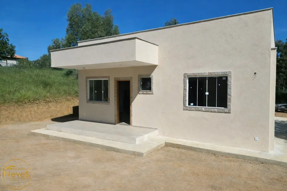 Foto 2 de Casa com 2 quartos à venda, 78m2 em Paty Do Alferes - RJ