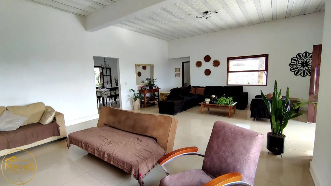 Foto 6 de Casa com 3 quartos à venda, 260m2 em Paty Do Alferes - RJ