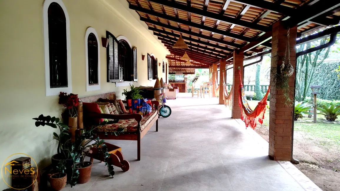 Foto 3 de Casa com 3 quartos à venda, 220m2 em Paty Do Alferes - RJ