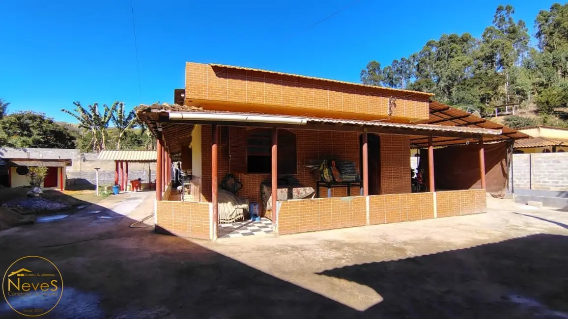 Foto 1 de Casa com 3 quartos à venda, 200m2 em Paty Do Alferes - RJ