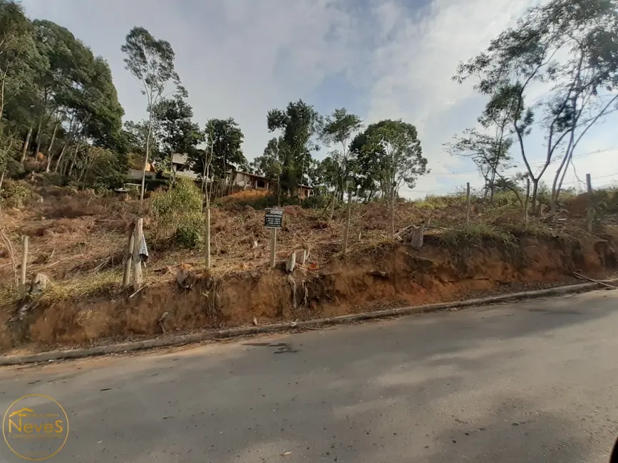 Foto 1 de Terreno / Lote à venda, 448m2 em Paty Do Alferes - RJ