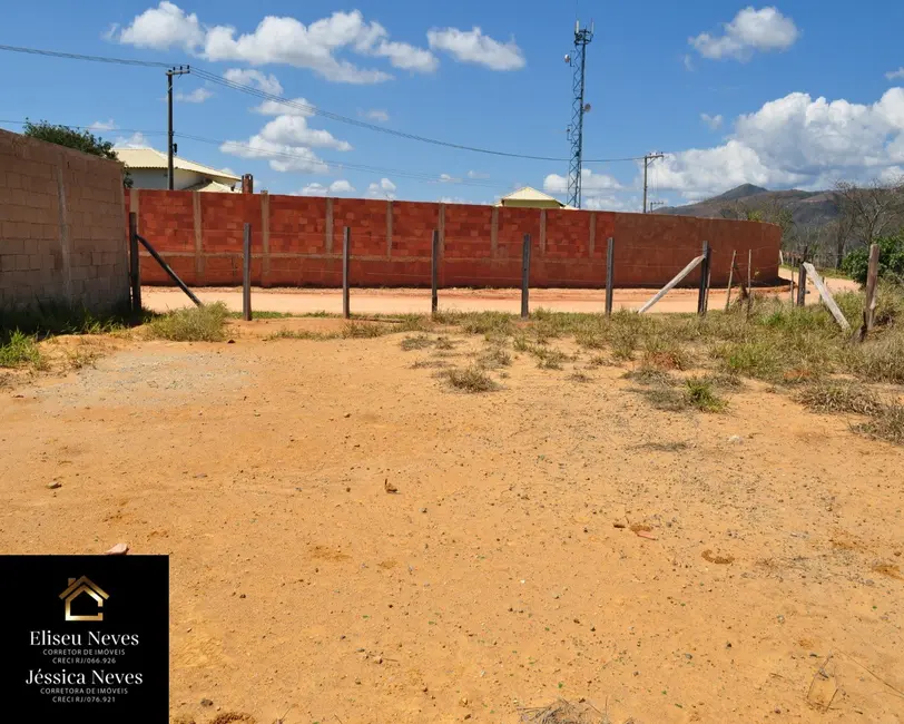 Foto 2 de Terreno / Lote à venda, 600m2 em Paty Do Alferes - RJ