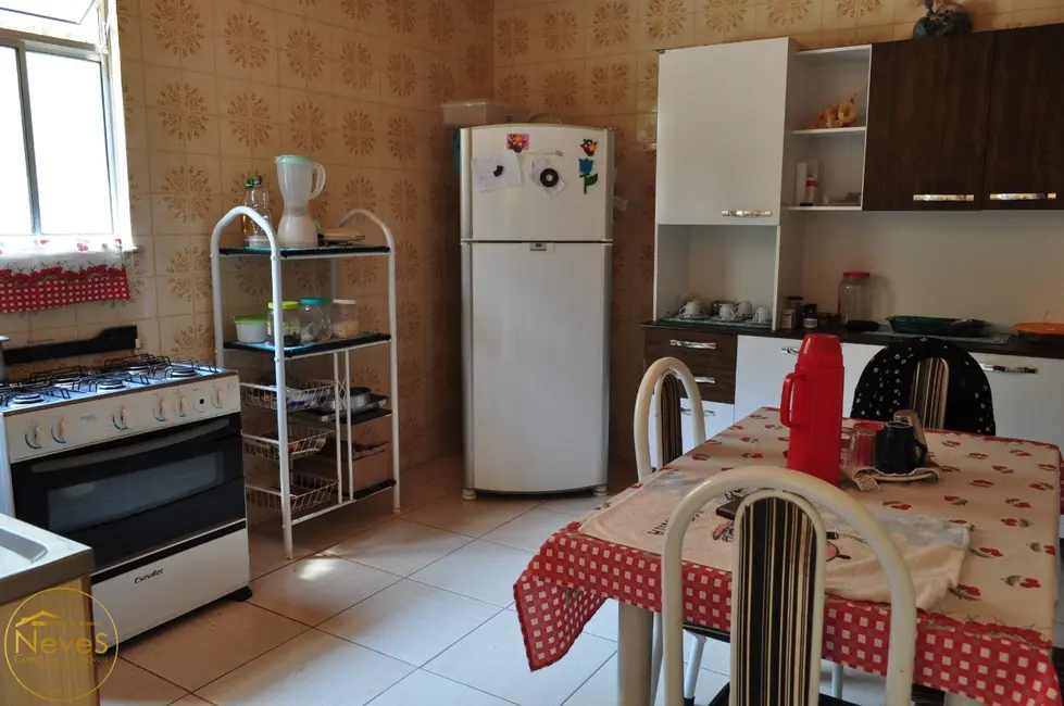 Foto 8 de Sítio / Rancho com 8 quartos à venda, 400m2 em Paty Do Alferes - RJ