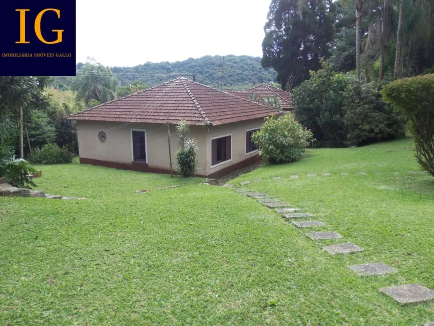 Chácara com 3 quartos à venda, 740m2 em Centro, Ribeirao Pires - SP - imagem 3 Foto 3 de Chácara com 3 quartos à venda, 740m2 em Centro, Ribeirao Pires - SP