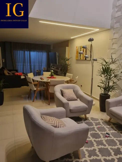 Foto 6 de Casa com 3 quartos à venda, 240m2 em Santa Maria, Sao Caetano Do Sul - SP