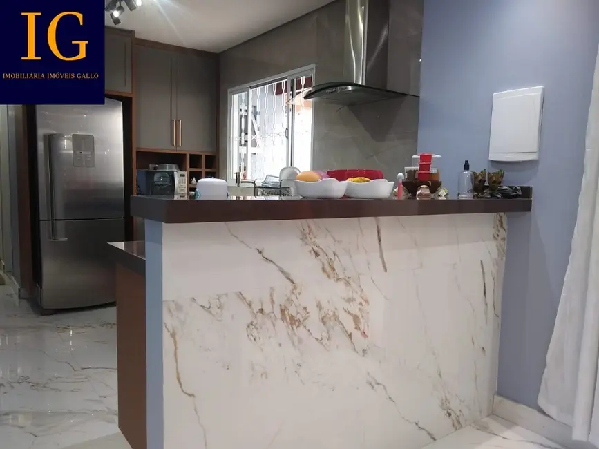 Foto 4 de Casa com 3 quartos à venda, 160m2 em Parque Jaçatuba, Santo Andre - SP