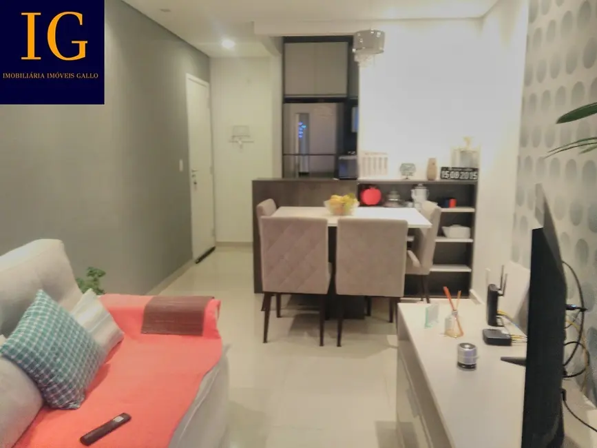 Foto 2 de Apartamento com 2 quartos à venda, 54m2 em Vila Liviero, São Paulo - SP
