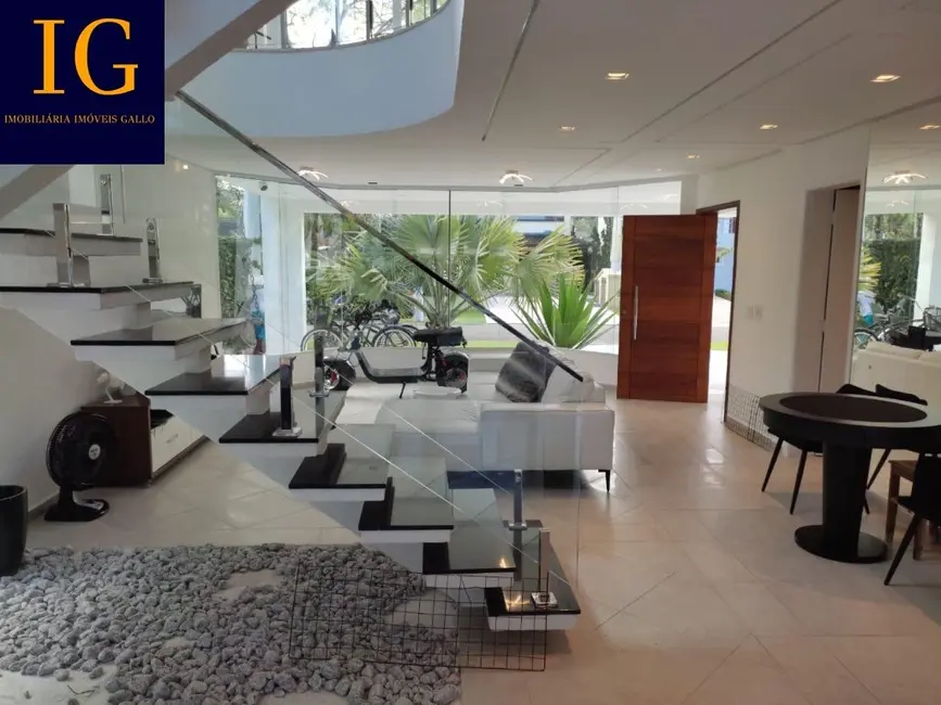 Foto 1 de Casa de Condomínio com 3 quartos à venda, 279m2 em Bertioga - SP