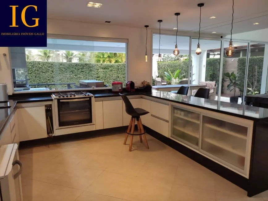 Casa de Condomínio com 3 quartos à venda, 279m2 em Bertioga - SP - imagem 8 Foto 8 de Casa de Condomínio com 3 quartos à venda, 279m2 em Bertioga - SP