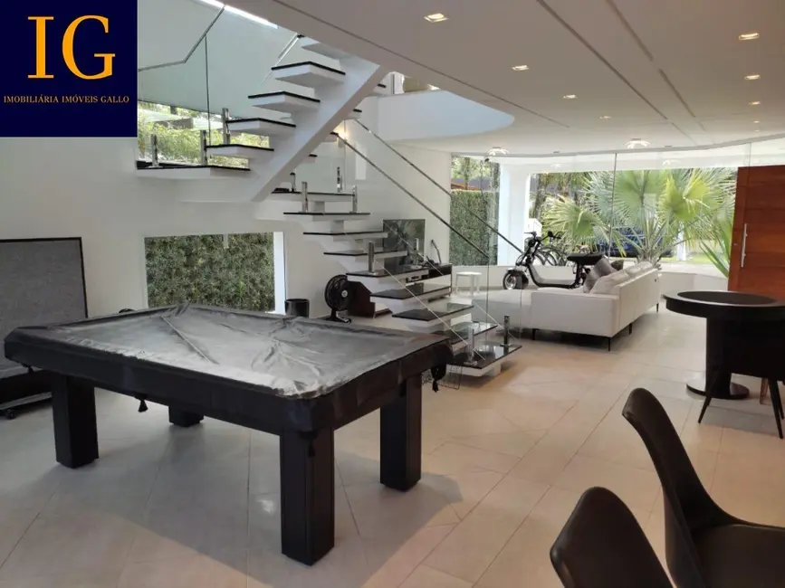 Casa de Condomínio com 3 quartos à venda, 279m2 em Bertioga - SP - imagem 6 Foto 6 de Casa de Condomínio com 3 quartos à venda, 279m2 em Bertioga - SP