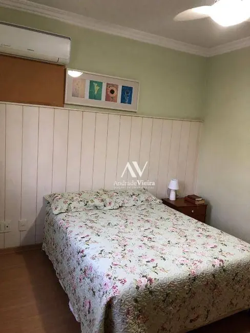 Apartamento com 3 quartos à venda, 168m2 em Cambuí, Campinas - SP - imagem 4 Foto 4 de Apartamento com 3 quartos à venda, 168m2 em Cambuí, Campinas - SP