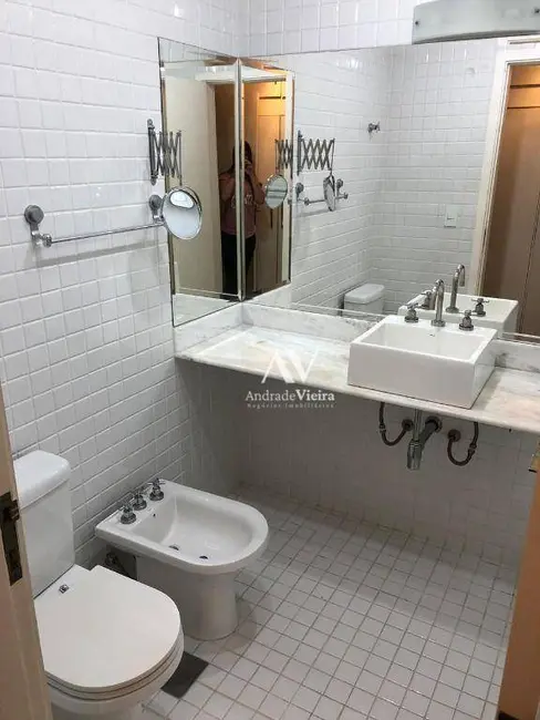 Apartamento com 3 quartos à venda, 168m2 em Cambuí, Campinas - SP - imagem 5 Foto 5 de Apartamento com 3 quartos à venda, 168m2 em Cambuí, Campinas - SP