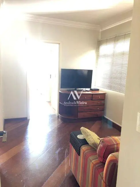 Apartamento com 3 quartos à venda, 168m2 em Cambuí, Campinas - SP - imagem 9 Foto 9 de Apartamento com 3 quartos à venda, 168m2 em Cambuí, Campinas - SP