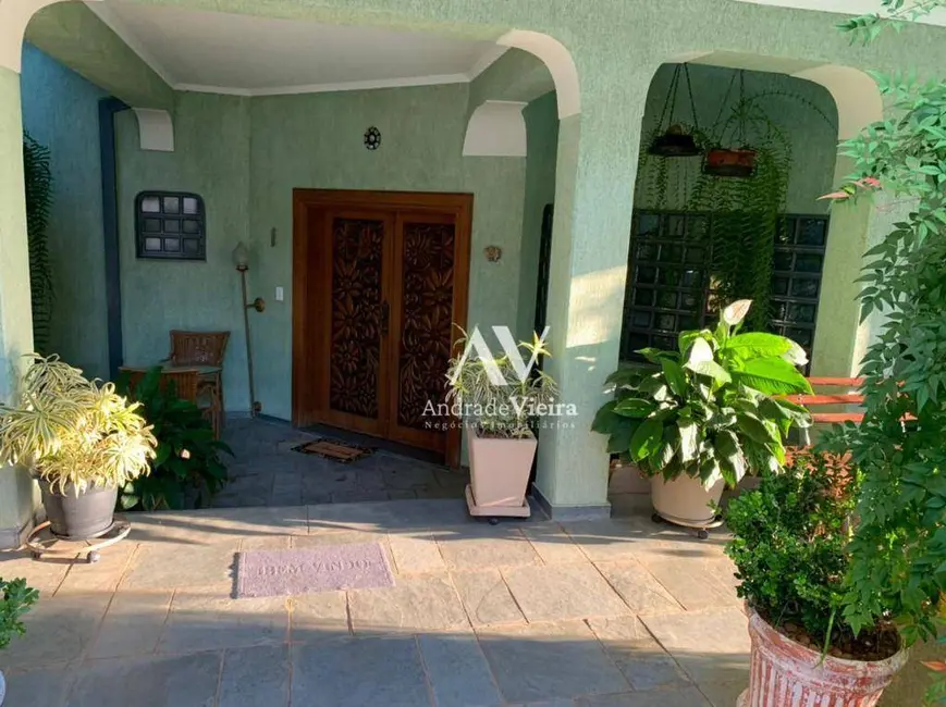 Casa com 4 quartos à venda, 2500m2 em Parque Taquaral, Campinas - SP - imagem 3 Foto 3 de Casa com 4 quartos à venda, 2500m2 em Parque Taquaral, Campinas - SP