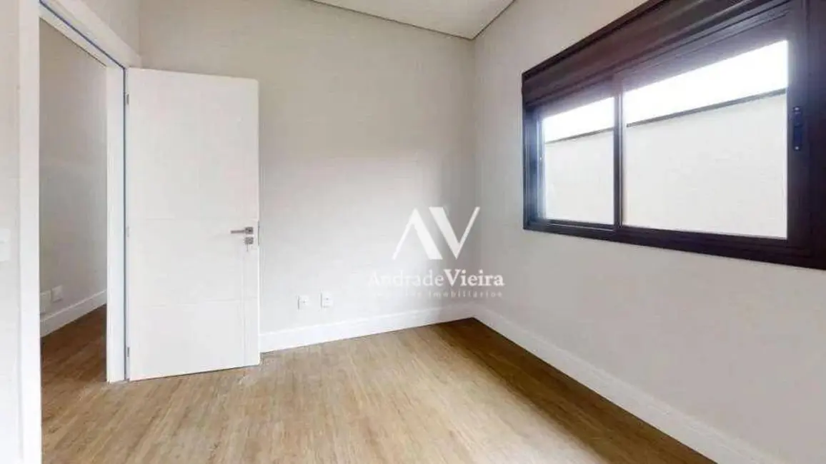 Casa de Condomínio com 3 quartos à venda, 270m2 em Hortolandia - SP - imagem 8 Foto 8 de Casa de Condomínio com 3 quartos à venda, 270m2 em Hortolandia - SP