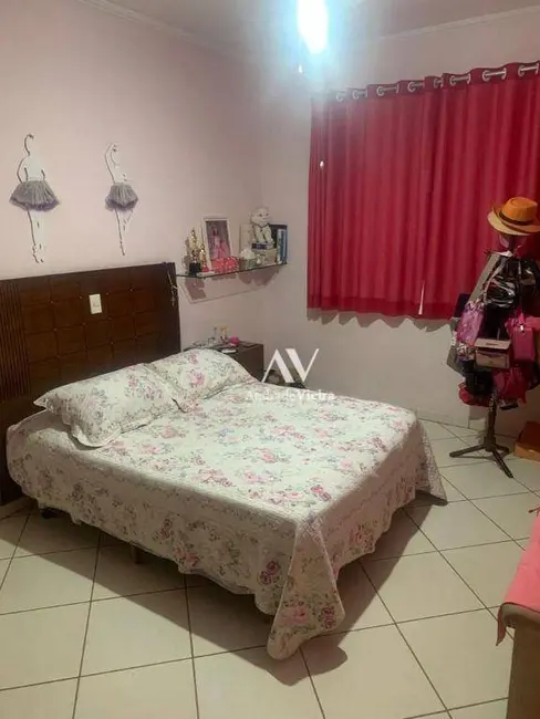 Chácara com 3 quartos à venda, 2012m2 em Vale Verde, Valinhos - SP - imagem 7 Foto 7 de Chácara com 3 quartos à venda, 2012m2 em Vale Verde, Valinhos - SP