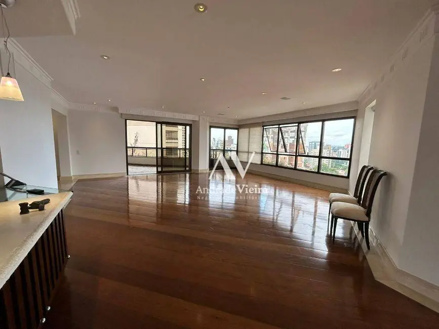 Foto 8 de Apartamento com 5 quartos à venda, 639m2 em Cambuí, Campinas - SP