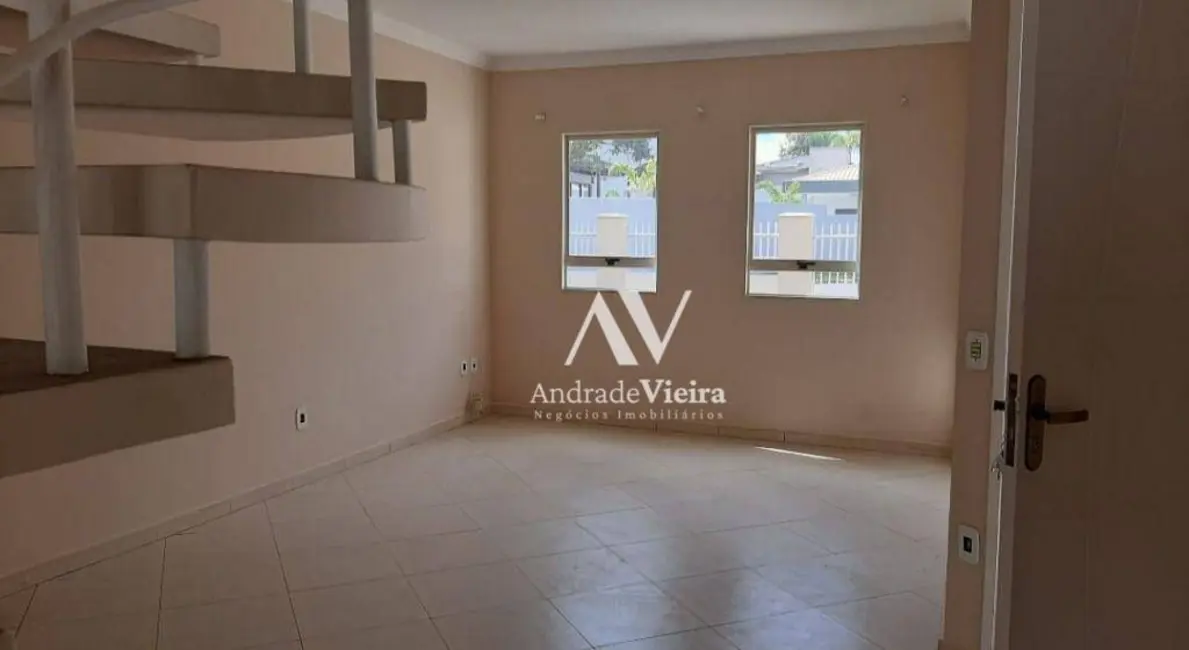 Casa de Condomínio com 3 quartos à venda, 420m2 em Holambra - SP - imagem 9 Foto 9 de Casa de Condomínio com 3 quartos à venda, 420m2 em Holambra - SP