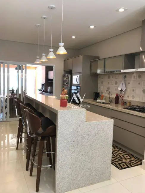 Foto 9 de Casa de Condomínio com 3 quartos à venda, 300m2 em Paulinia - SP