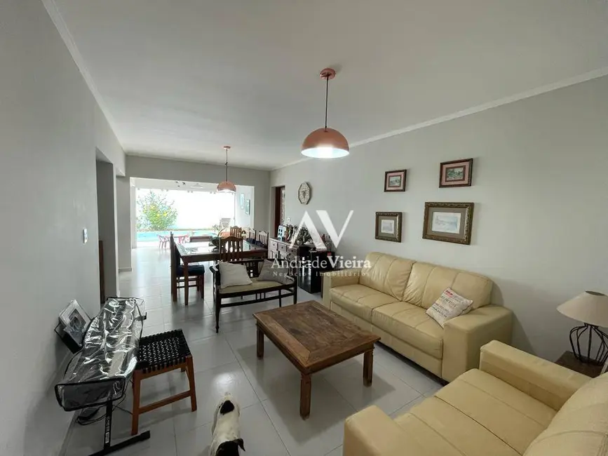 Foto 3 de Casa com 6 quartos à venda, 382m2 em Campinas - SP