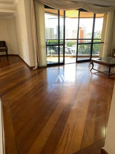Foto 4 de Apartamento com 4 quartos à venda, 245m2 em Cambuí, Campinas - SP