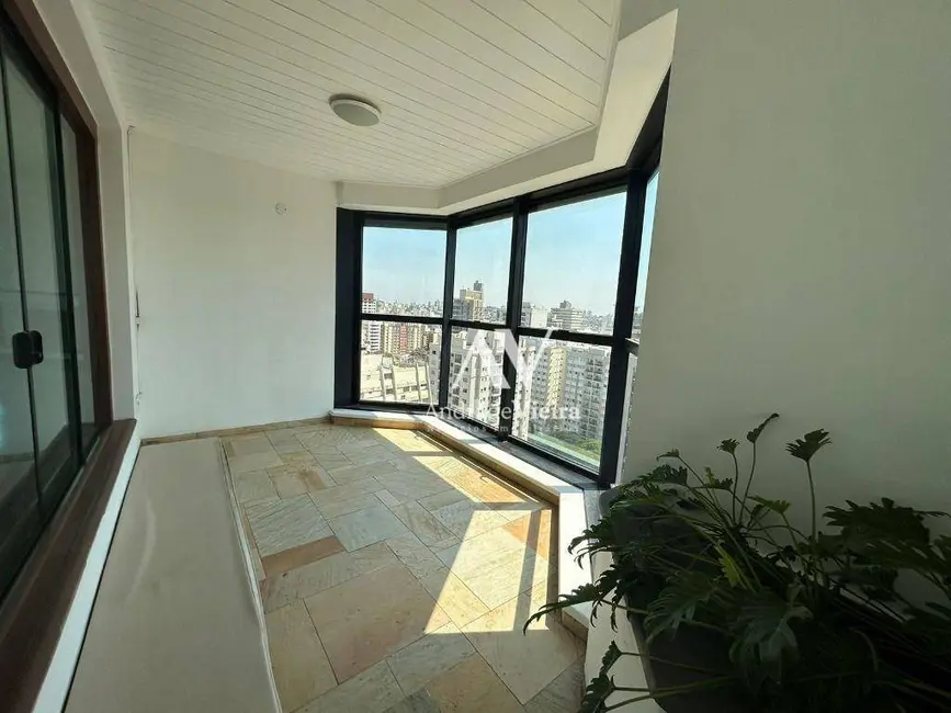 Apartamento com 5 quartos à venda, 614m2 em Cambuí, Campinas - SP - imagem 7 Foto 7 de Apartamento com 5 quartos à venda, 614m2 em Cambuí, Campinas - SP